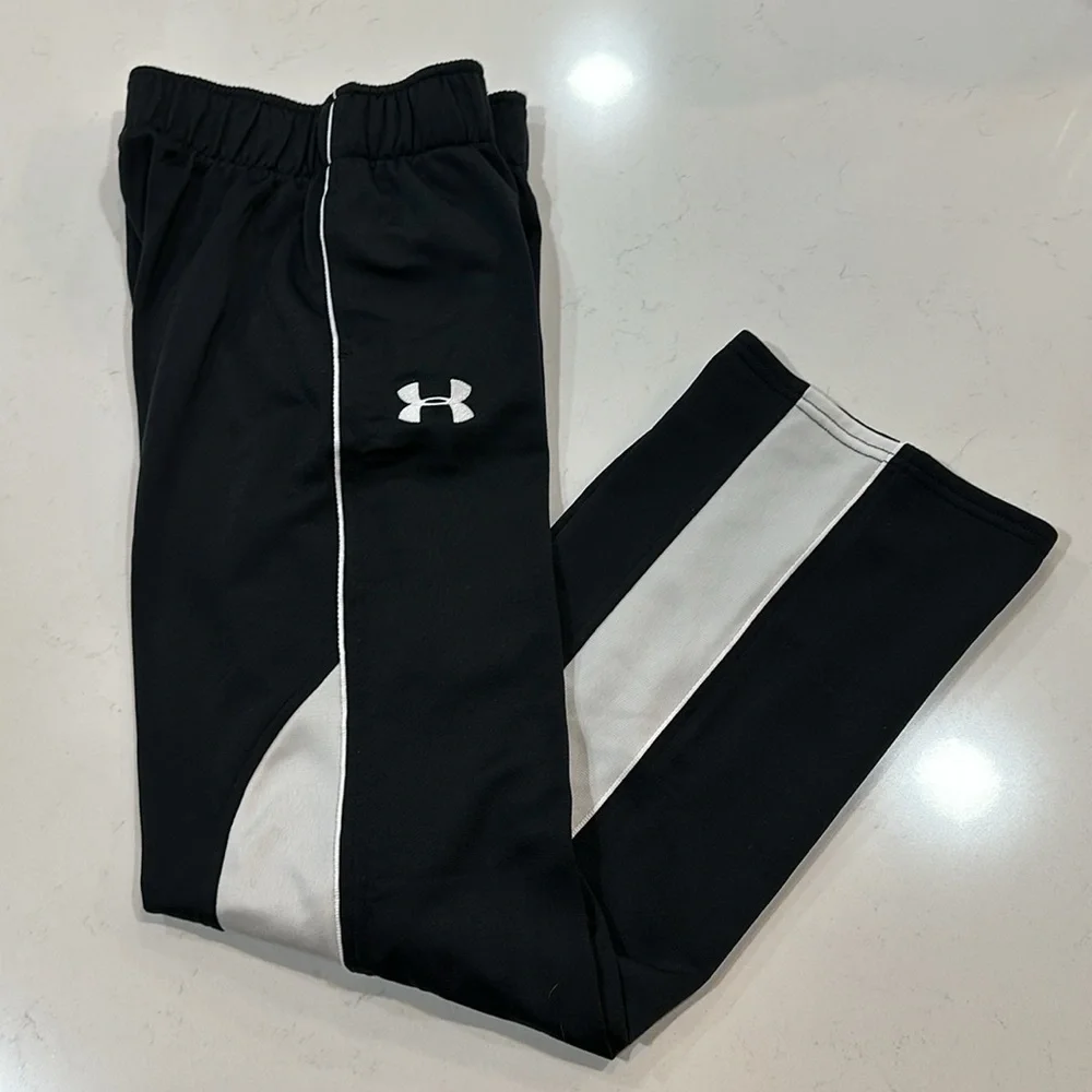Under Armour Size Youth Medium